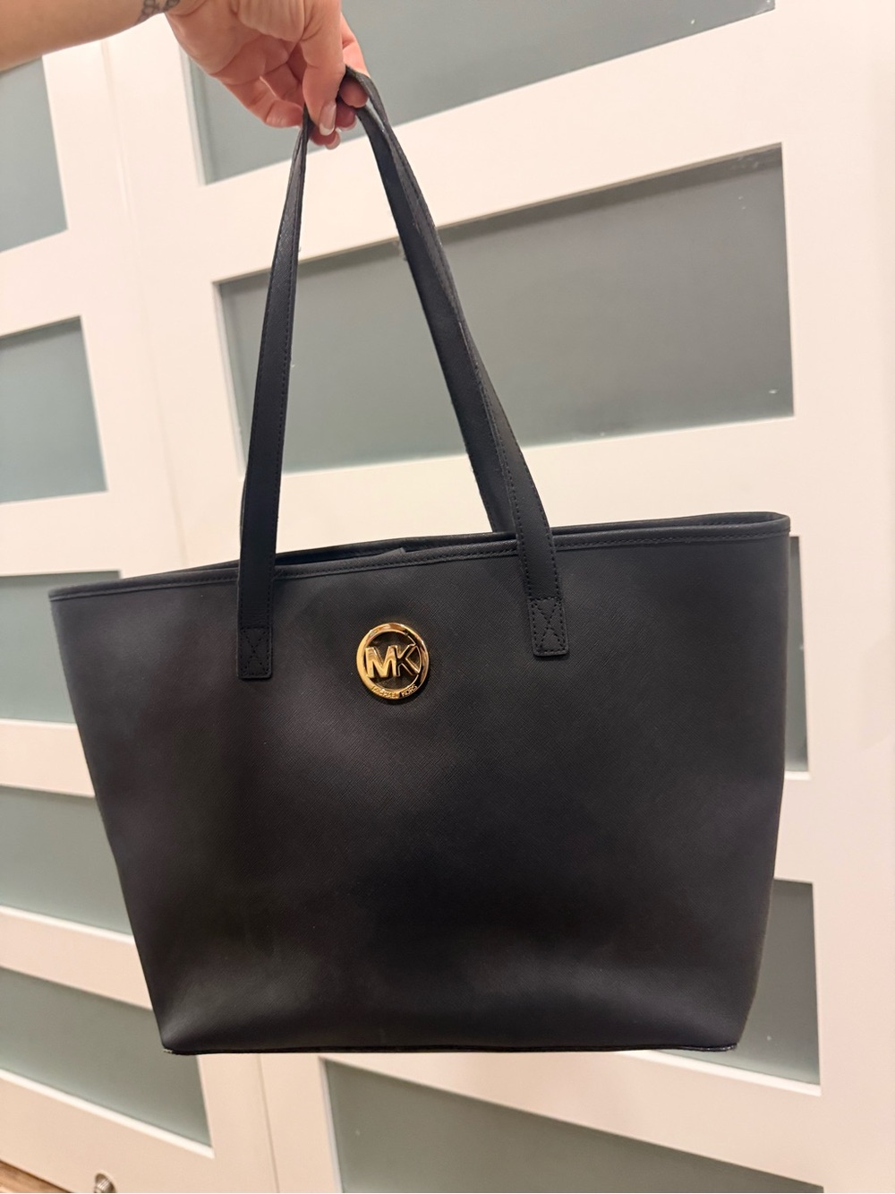 Michael Kors Black Leather Tote with Gold Logo - Picture 1 of 12